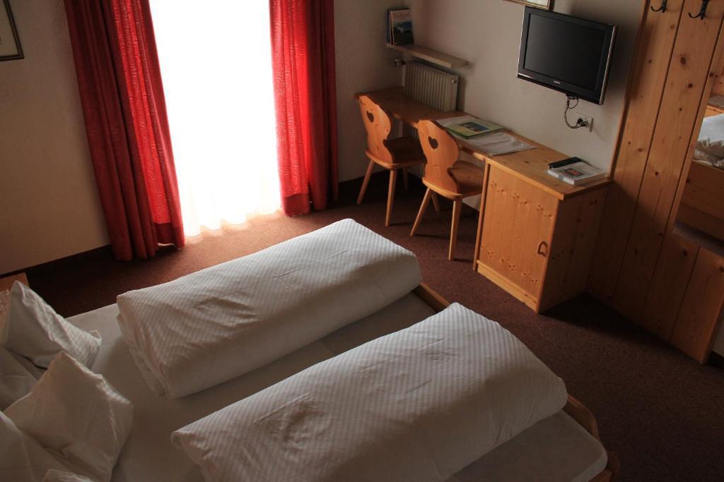 Hotel B&B Gasthof Zur Linde Rio di Pusteria Cameră foto